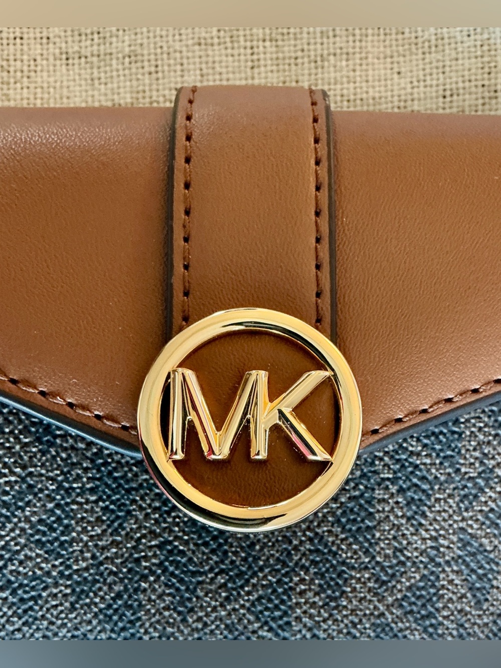 Michael Kors Carmen Brown Signature Logo Medium Snap Wallet NWT - Picture 6 of 8